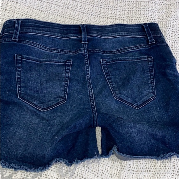 Maternity shorts - Picture 2 of 2